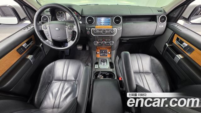 Land Rover Discovery 2014 — photo 7
