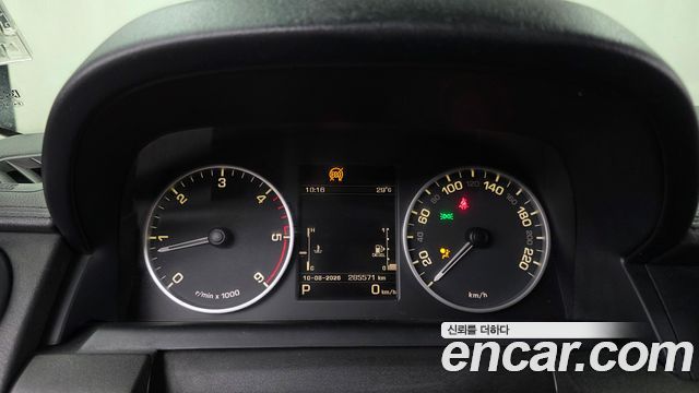 Land Rover Discovery 2014 — photo 8
