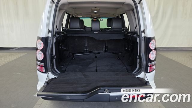 Land Rover Discovery 2014 — photo 20