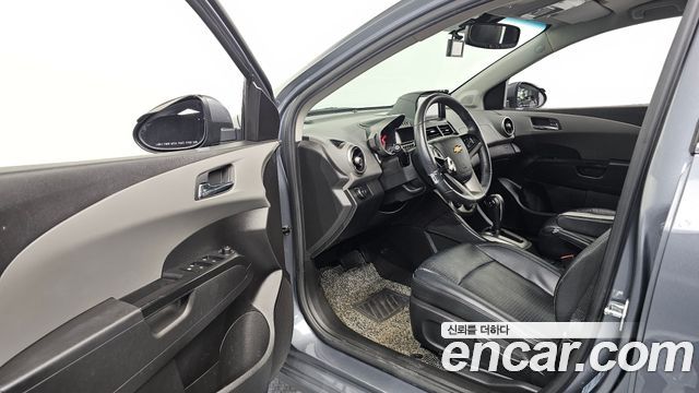 Chevrolet Korea Aveo 2015 — photo 13