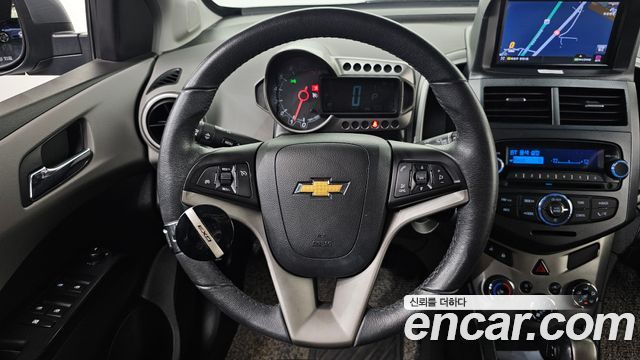 Chevrolet Korea Aveo 2015 — photo 21