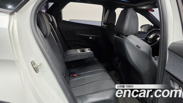 Peugeot 3008 2019 — photo 12