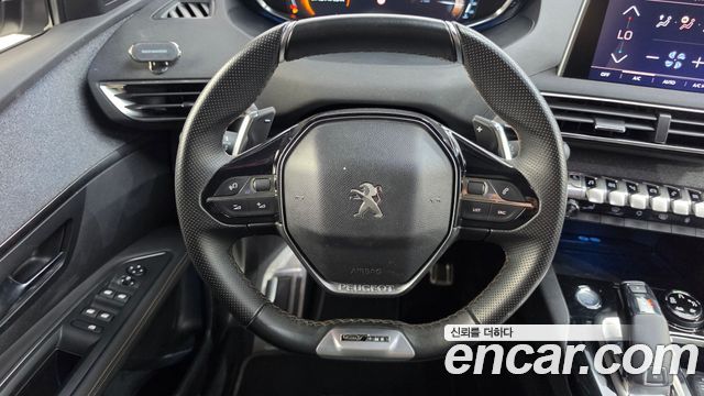 Peugeot 3008 2019 — photo 13
