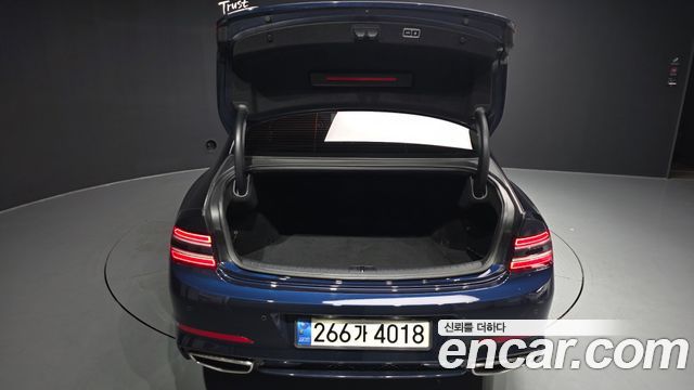 Genesis G80 2021 — photo 26