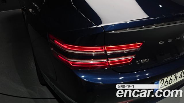Genesis G80 2021 — photo 9