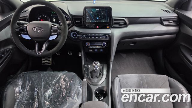 Hyundai Veloster 2022 — photo 7