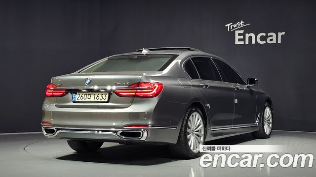 BMW 7-Series 2016 — photo 2