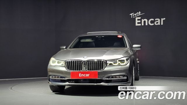BMW 7-Series 2016 — photo 3