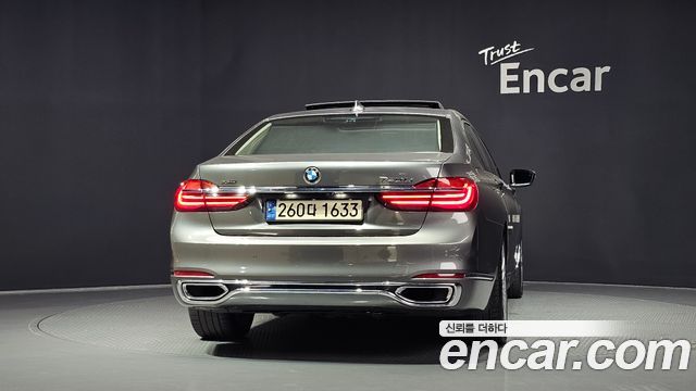 BMW 7-Series 2016 — photo 4