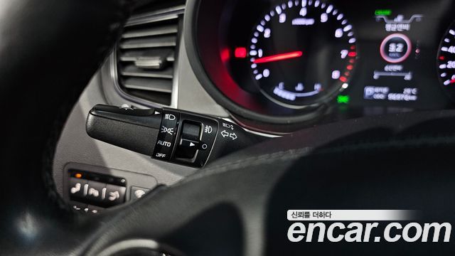 Kia K9 2013 — photo 27