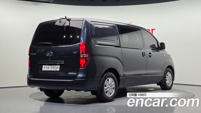 Hyundai Starex 2018 — photo 2