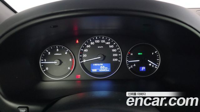 Hyundai Starex 2018 — photo 8