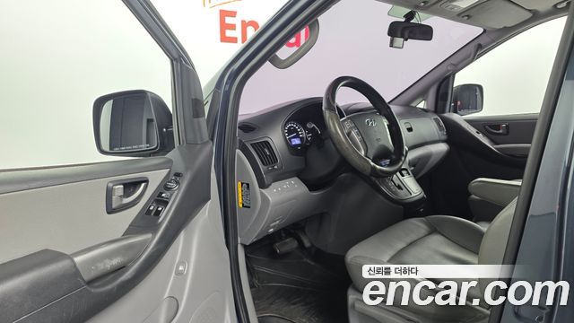 Hyundai Starex 2018 — photo 10