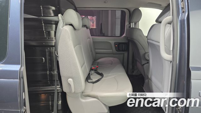 Hyundai Starex 2018 — photo 12