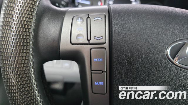 Hyundai Starex 2018 — photo 17
