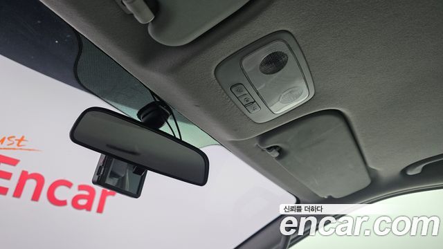 Hyundai Starex 2018 — photo 19