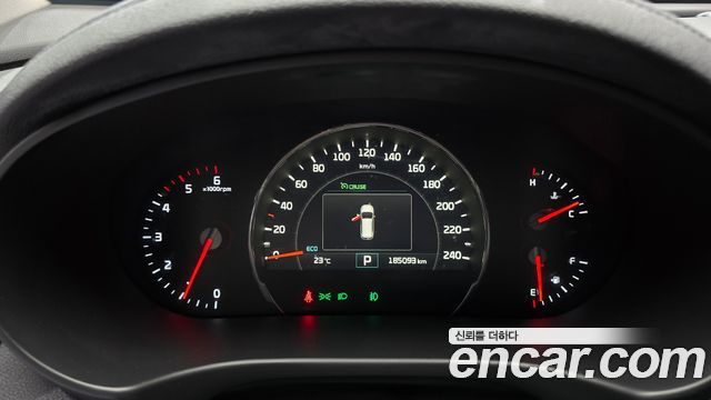 Kia Sorento 2016 — photo 8