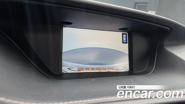 Lexus ES 2016 — photo 22
