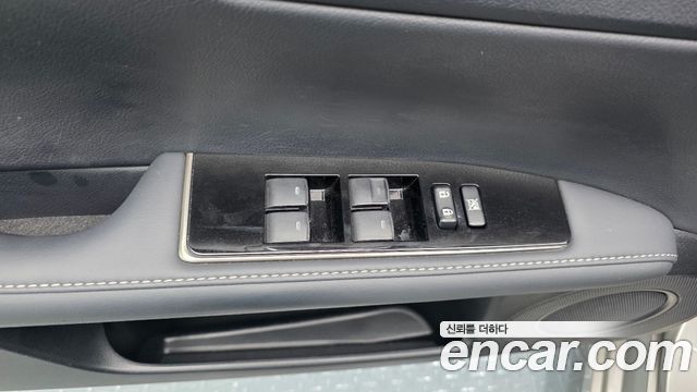 Lexus ES 2016 — photo 26