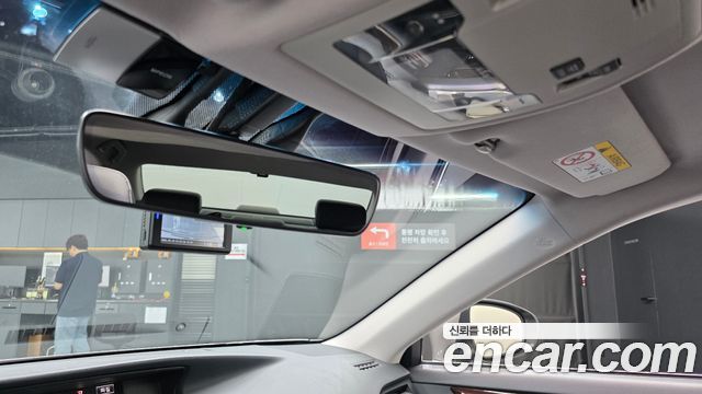 Lexus ES 2016 — photo 31