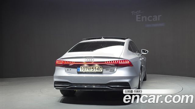 Audi A7 2021 — photo 4