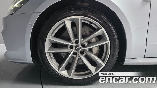 Audi A7 2021 — photo 5