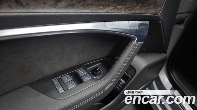 Audi A7 2021 — photo 23