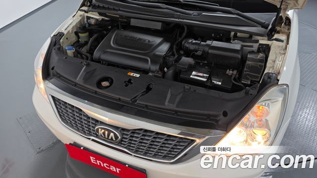 Kia Canival 2014 — photo 6