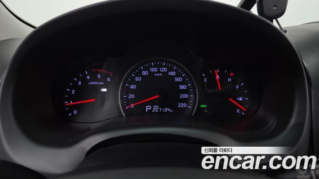Kia Canival 2014 — photo 8
