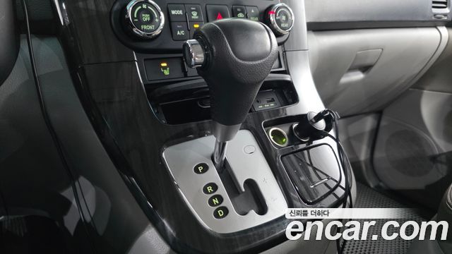 Kia Canival 2014 — photo 9