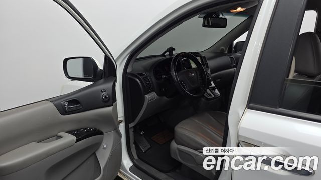 Kia Canival 2014 — photo 10