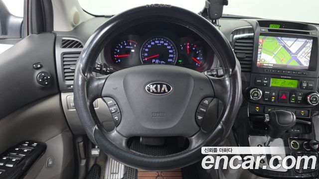 Kia Canival 2014 — photo 14