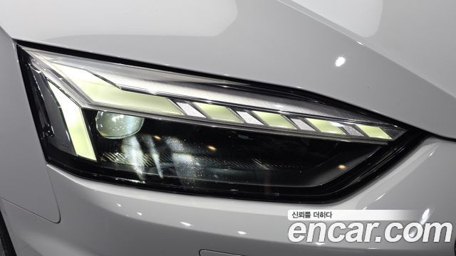 Audi A5 2021 — photo 8