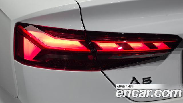 Audi A5 2021 — photo 9