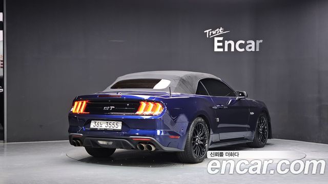 Ford Mustang 2019 — photo 2