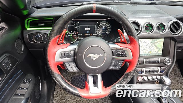 Ford Mustang 2019 — photo 18