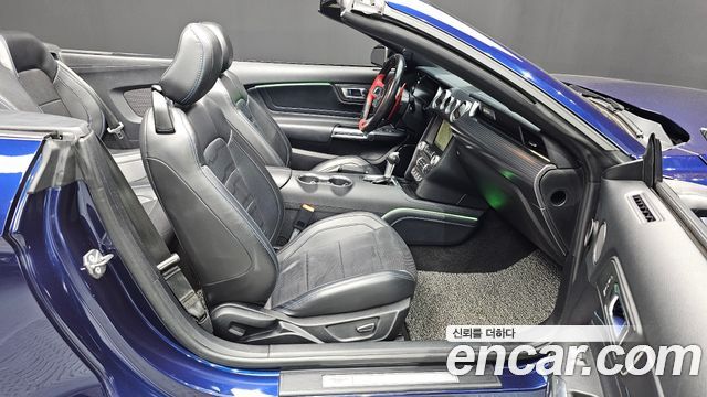 Ford Mustang 2019 — photo 16