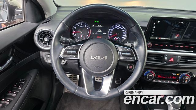 Kia K3 2023 — photo 19