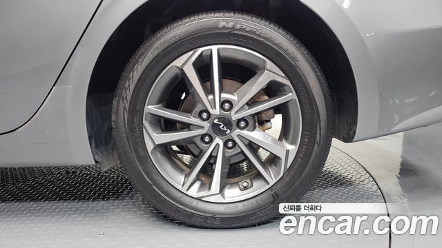 Kia K3 2023 — photo 7