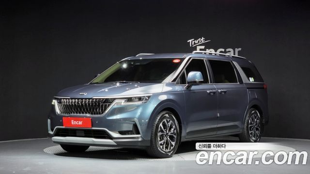 Kia Canival 2021 — photo 1