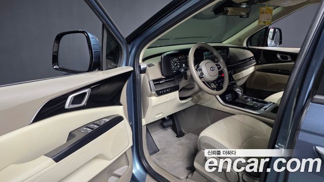 Kia Canival 2021 — photo 13
