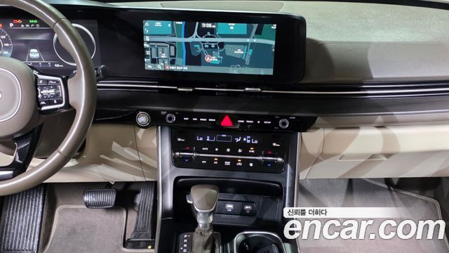 Kia Canival 2021 — photo 20