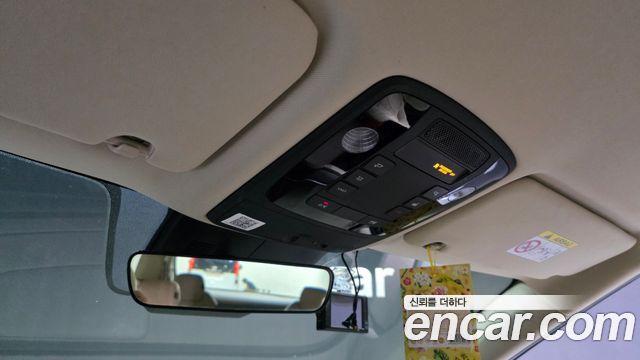 Kia Canival 2021 — photo 24