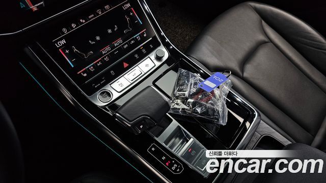 Audi Q7 2022 — photo 12