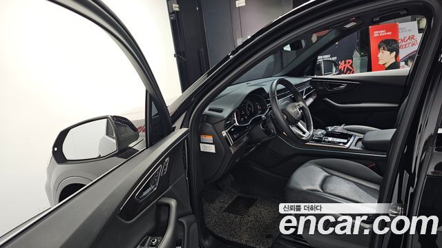 Audi Q7 2022 — photo 13
