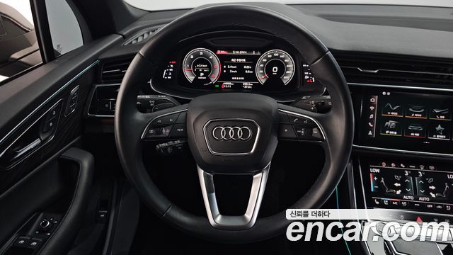 Audi Q7 2022 — photo 19
