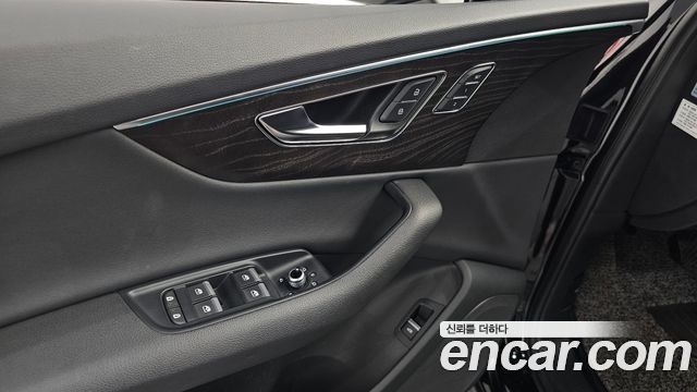 Audi Q7 2022 — photo 31