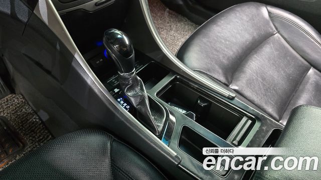 Hyundai Sonata 2013 — photo 12