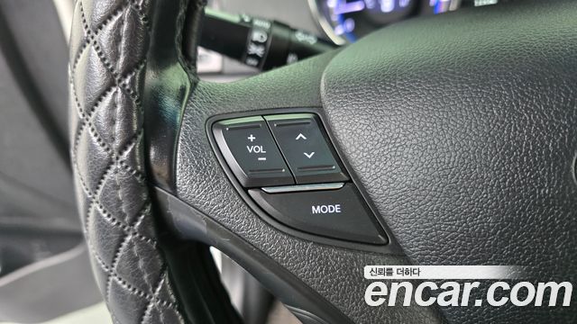 Hyundai Sonata 2013 — photo 27