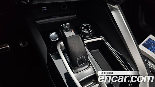 Peugeot 3008 2019 — photo 12